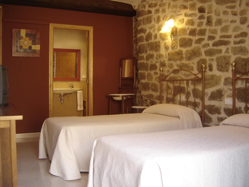 Hostal Casa Laure Y Mª Jose Arens de Lledo Esterno foto