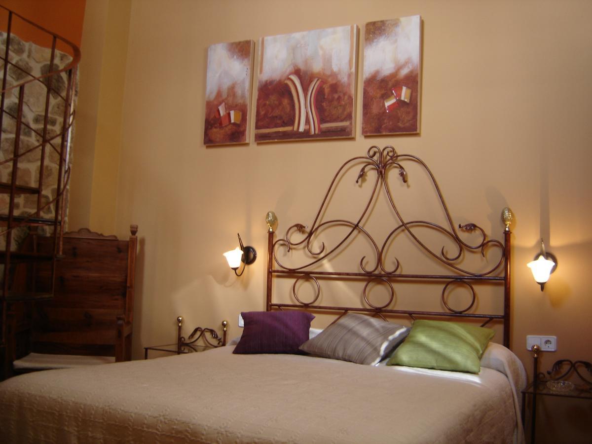 Hostal Casa Laure Y Mª Jose Arens de Lledo Esterno foto