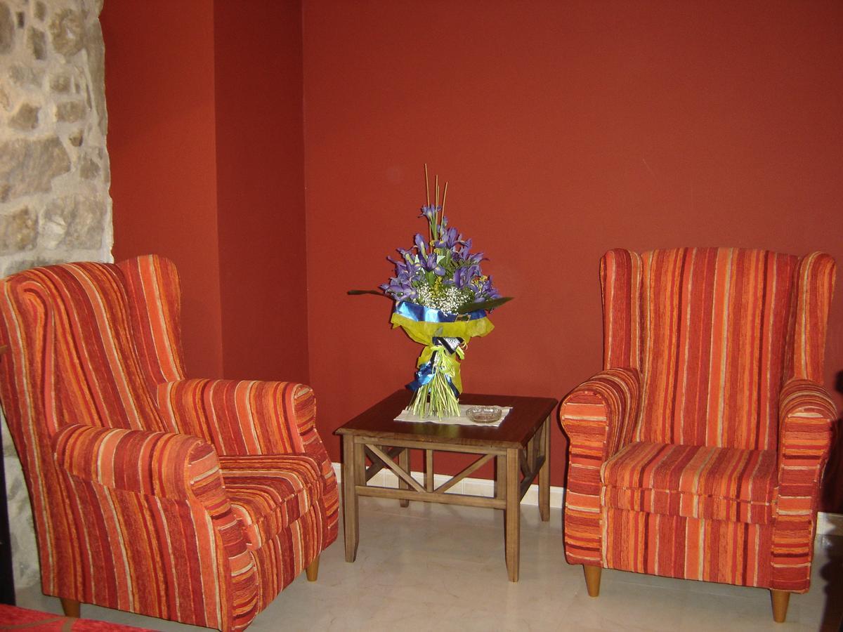 Hostal Casa Laure Y Mª Jose Arens de Lledo Esterno foto